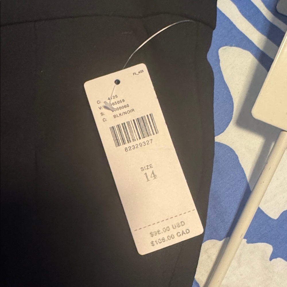 The Avery Pleated Trouser Shorts by Maeve-Blk-NWT - Picture 6 of 6
